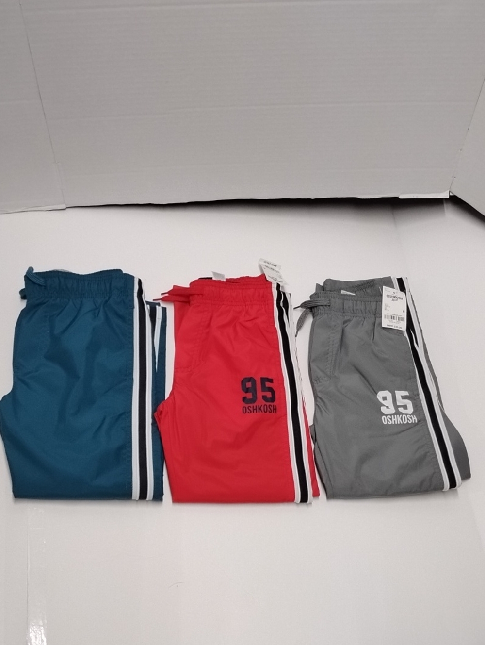 OshKosh B'gosh Boys' Red, Teal & Gray Jogger Pants Trio - 95 Graphic Size 6